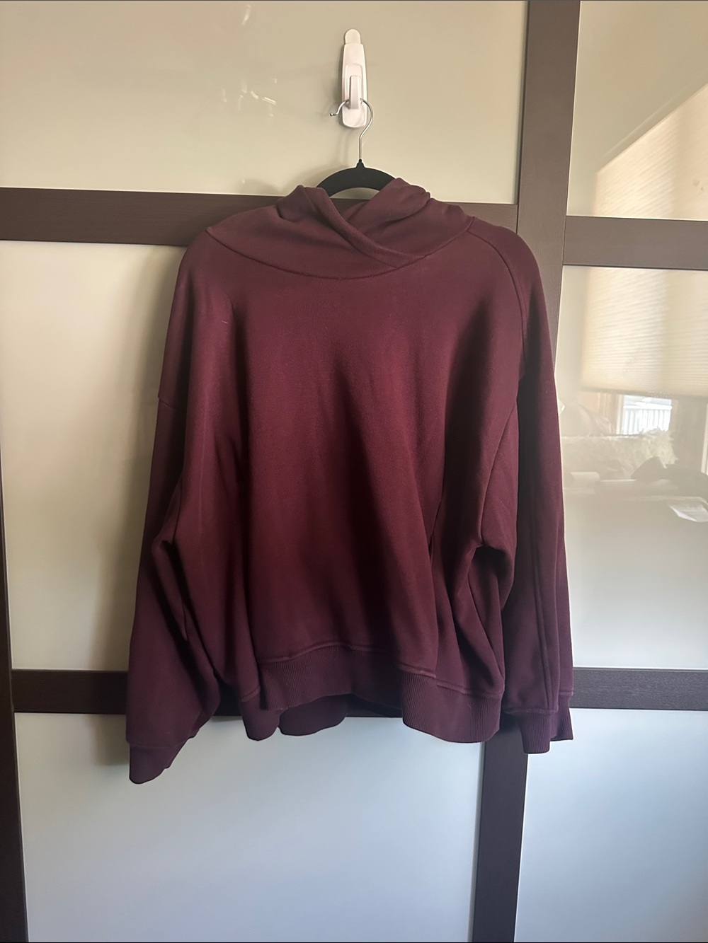 Athleta Women’s Hooded Sweatshirt in Deep Burgundy size XL